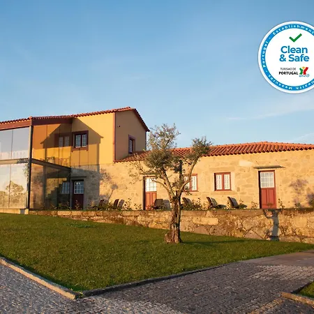 Quinta Areias - Solar Da Pena Farm stay *